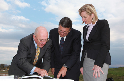 Mr John Mackay, His Excellency Mr Jose Manuel Barroso and ACT Chief Minister Katy Gallagher