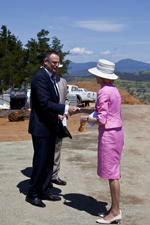The Chief Minister greets the Governor General. View larger image here.